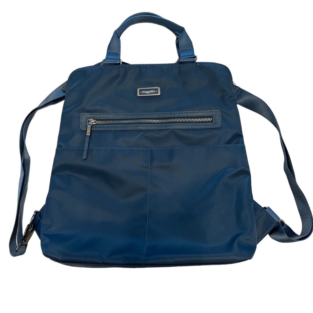 Baggallini Covertible
Jessica Backpack Tote